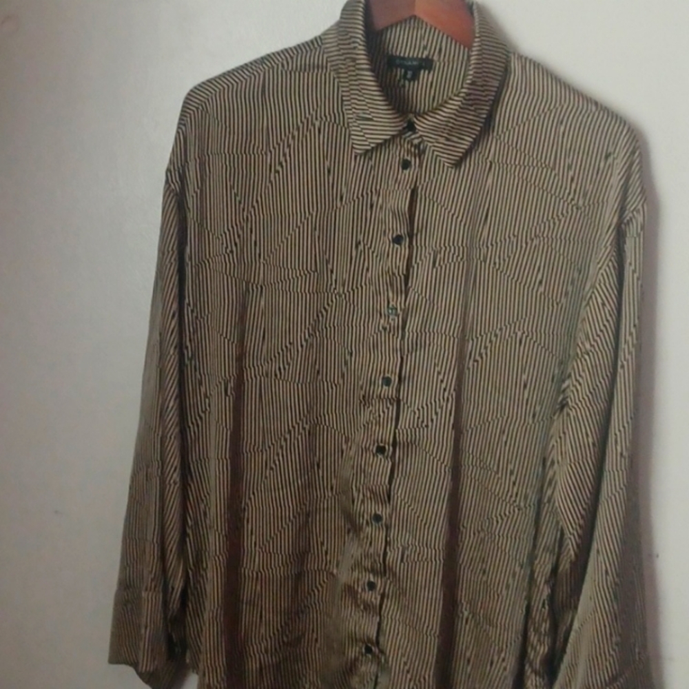 DYNAMITE CLOTHING SATTIN BOTTOMS SIZE L